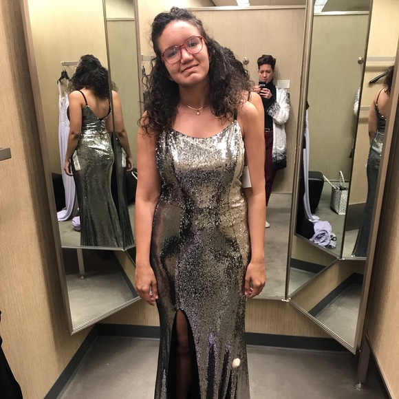 Dapper, chic and versatile - Picture 2 of 4